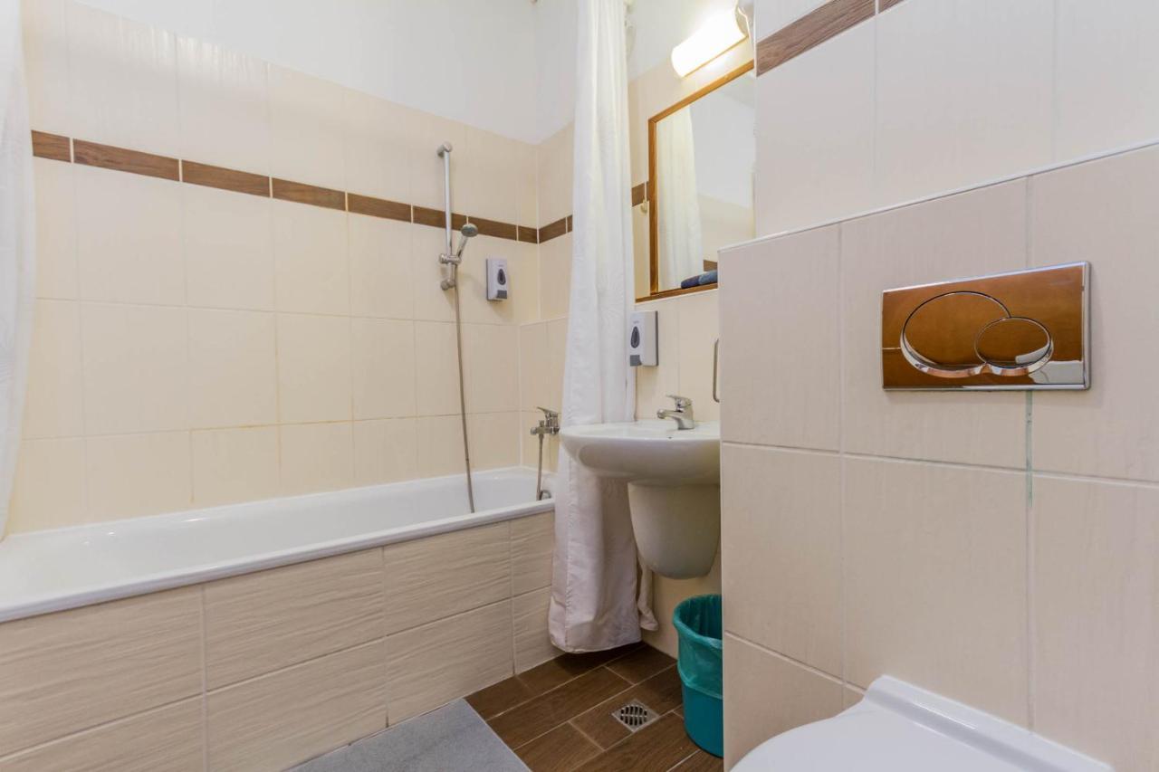 בודפשט Lovag Charming Apartment In The Center-Ac מראה חיצוני תמונה