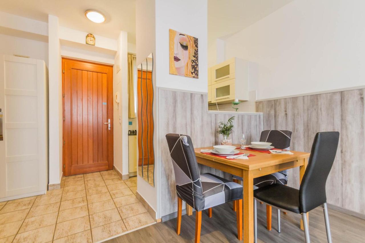 בודפשט Lovag Charming Apartment In The Center-Ac מראה חיצוני תמונה