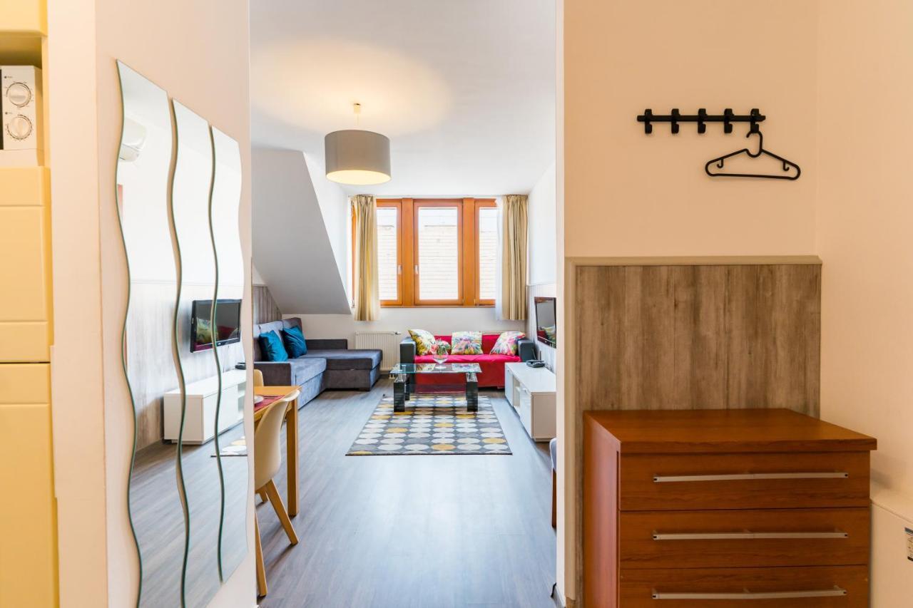 בודפשט Lovag Charming Apartment In The Center-Ac מראה חיצוני תמונה