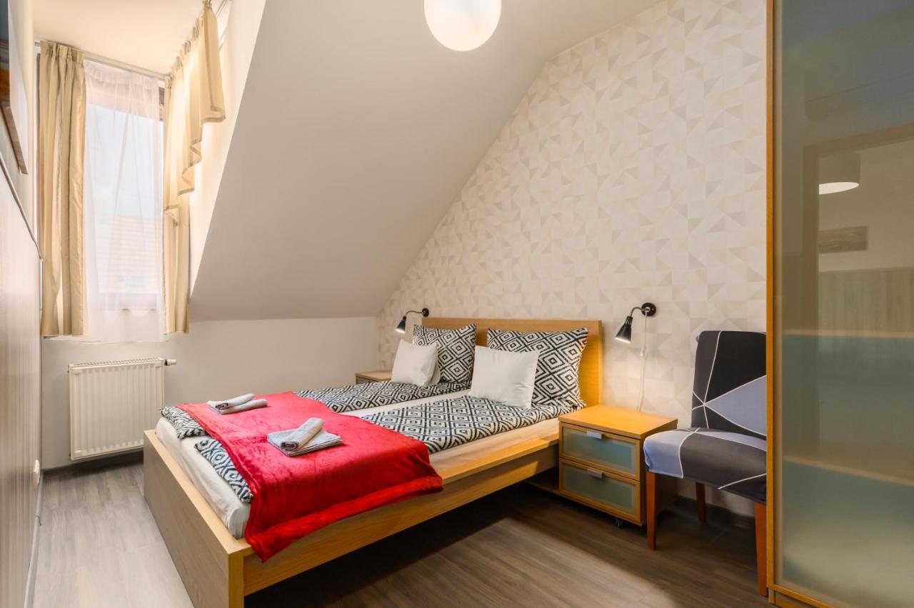 בודפשט Lovag Charming Apartment In The Center-Ac מראה חיצוני תמונה