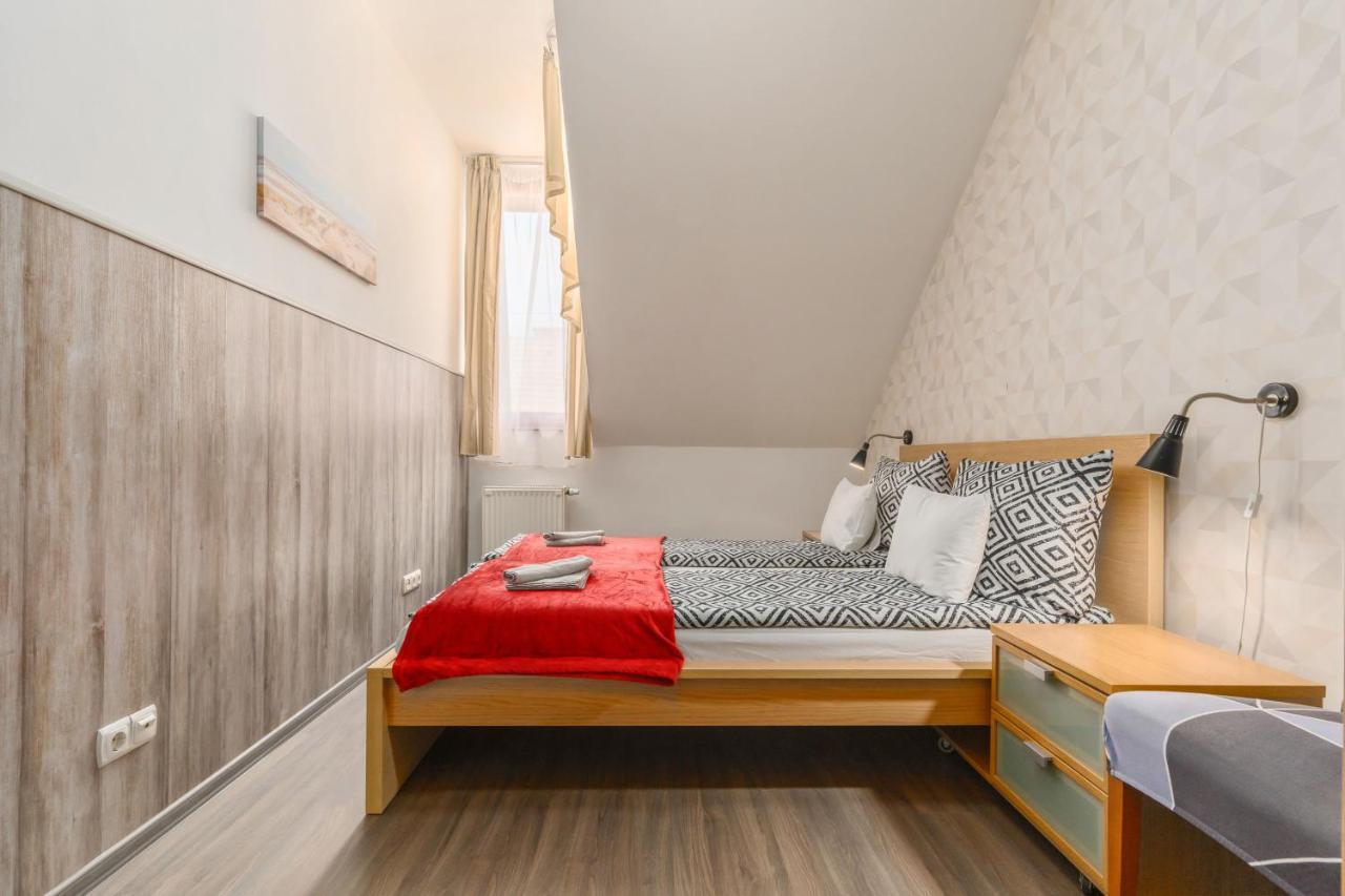 בודפשט Lovag Charming Apartment In The Center-Ac מראה חיצוני תמונה