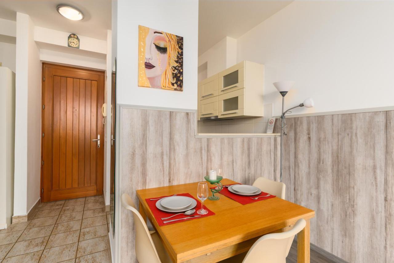 בודפשט Lovag Charming Apartment In The Center-Ac מראה חיצוני תמונה